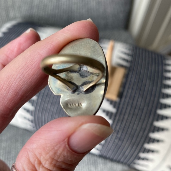 Vintage Navajo Turquoise Ring - Picture 5 of 16